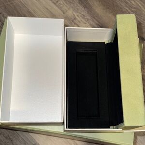 Van Cleef & Arpels Olive Green Box